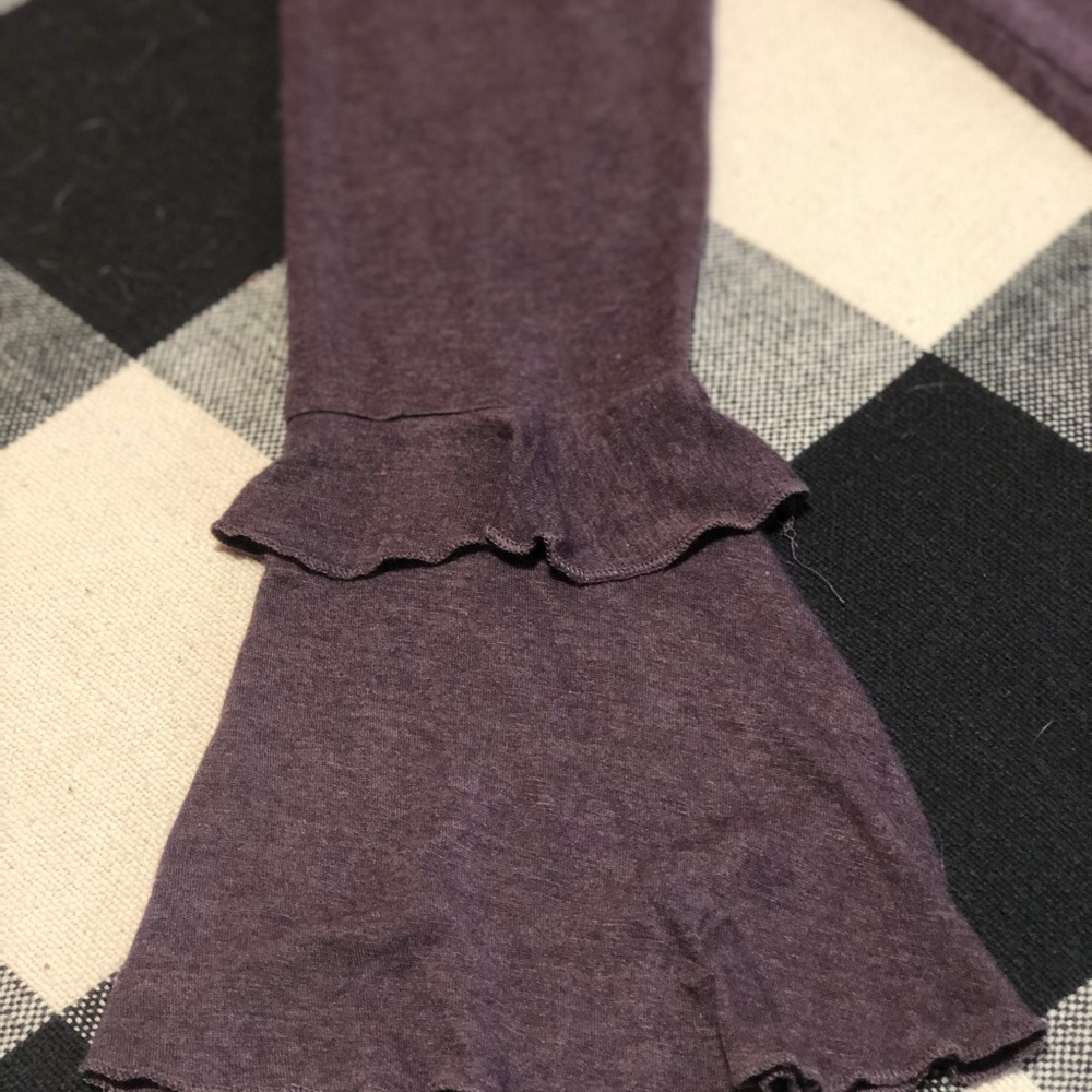 Color Thread Top - Picture 3 of 5
